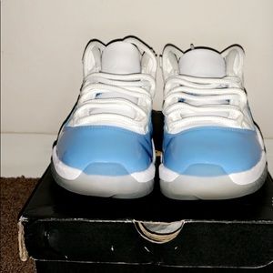 Air Jordan 11 unc